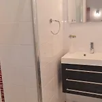 5 Pièces + Appart, Piscine Privée, Clim, Proche Plages - Fr-1-780-16 *