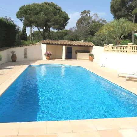 Villa Spacieuse Avec Piscine Privée Et Climatisation à Sainte-maxime, Idéale Pour 10 Personnes - Fr-1-780-16 *